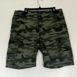 Lanesboro Shorts Men Sz 36 Green Camo Cargo 100% Cotton Light Weight Pants